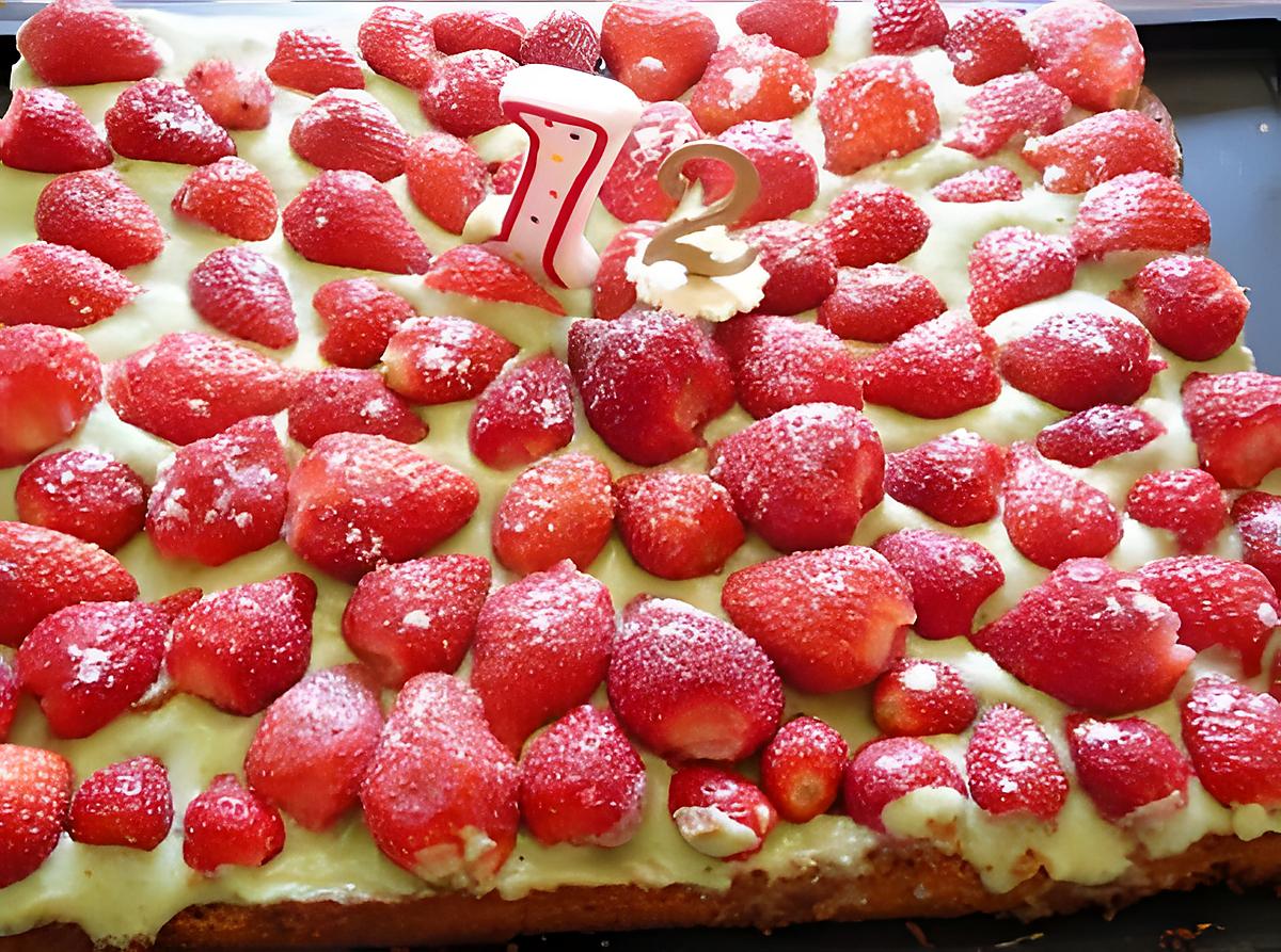 recette PALET BRETON A LA CREME PATISSIERE PISTACHE ET FRAISE.