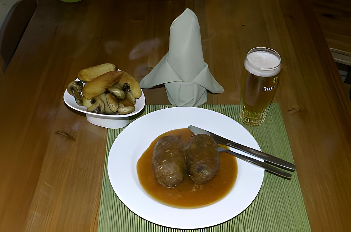 recette oiseaux à la bruxelloise (en belgique, les oiseaux sont simplement des paupiettes soit de veau, de porc ou de boeuf )