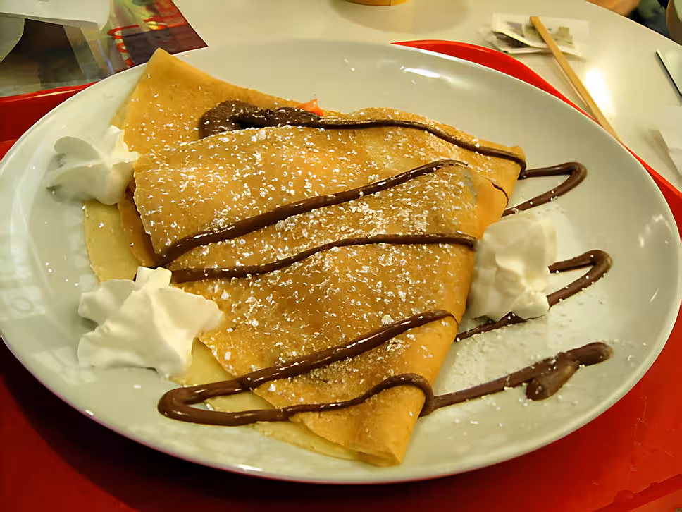 recette crêpe sucrée au chocolat et a la chantilly