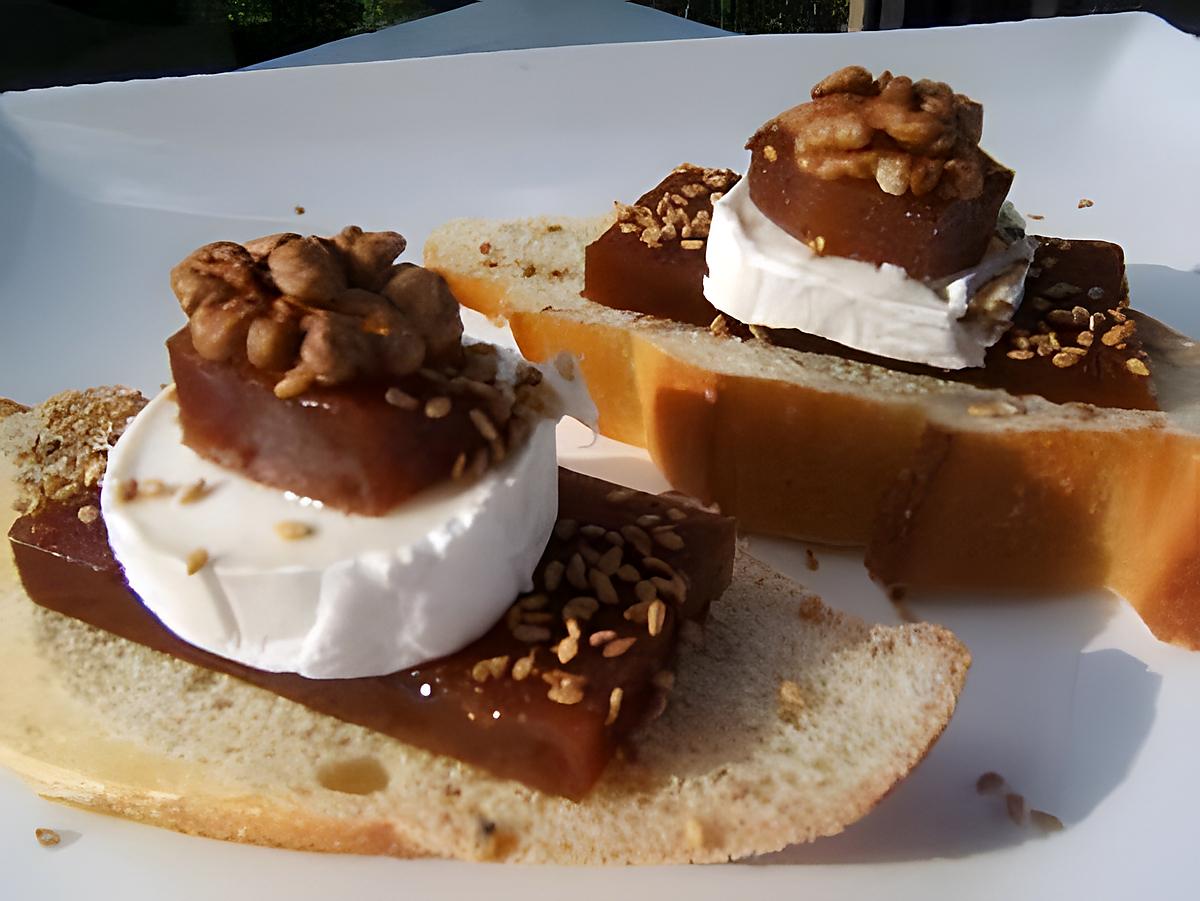 recette Pintxos à la pâte de coing , chèvre et noix