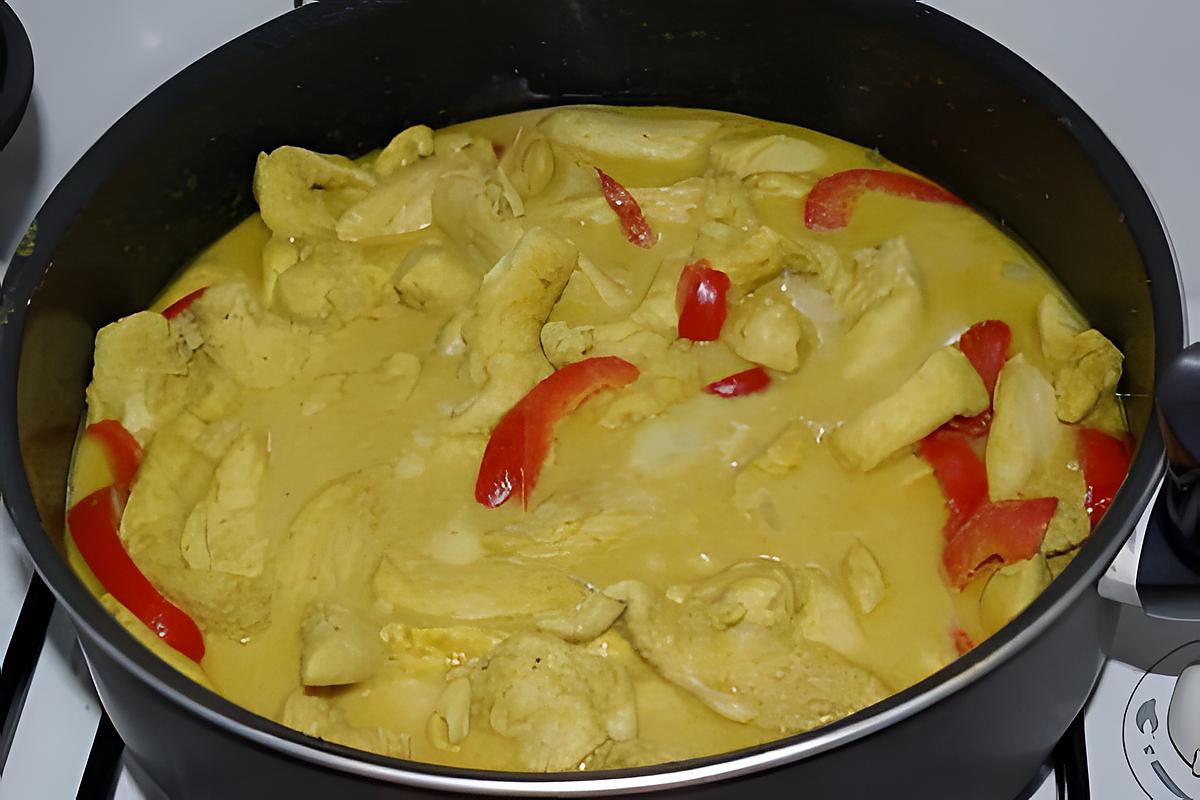 recette Poulet Au Curry Jaune Et A L'Ananas