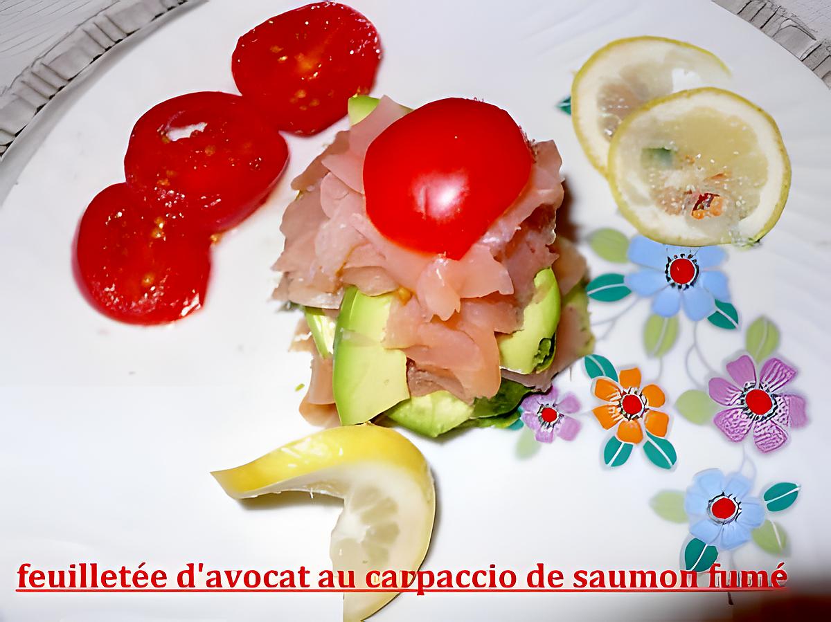 recette feuilletée d'avocat au carpaccio de saumon fumé