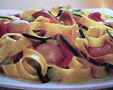 recette TAGLIATELLES AUX SAINT-JACQUES ET COURGETTES