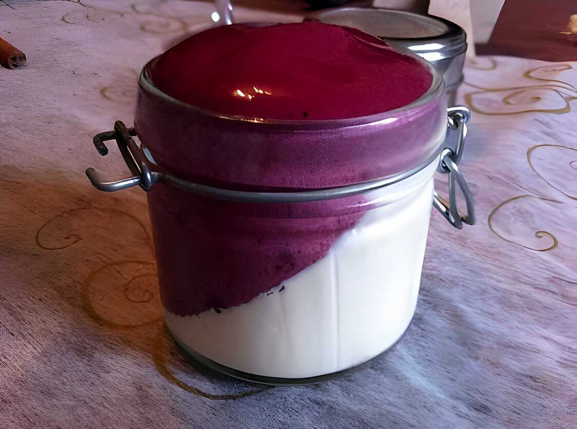 Recette de Panacotta à la vanille et espuma de myrtille