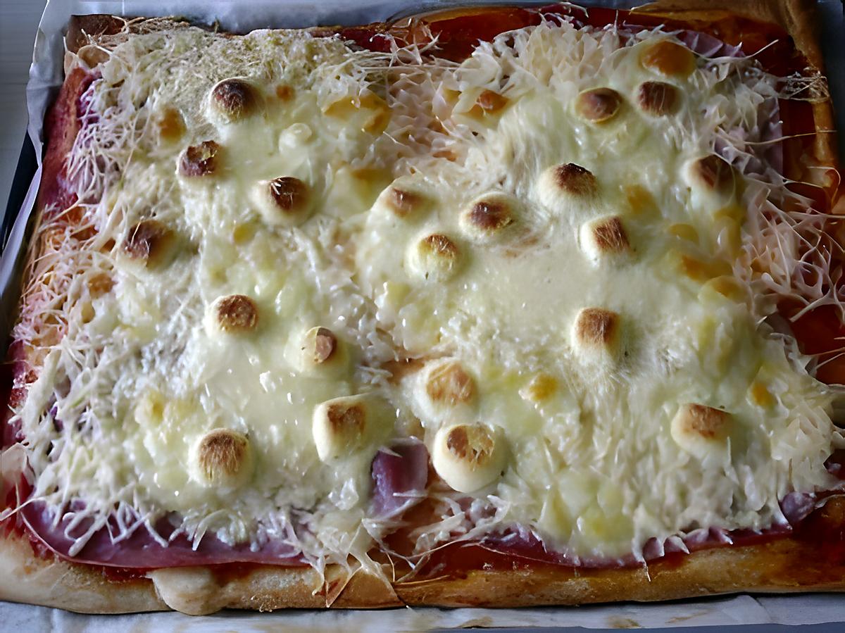 recette PIZZA AUX 4 FROMAGES