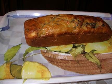 recette CAKE AUX PRUNEAUX ET LARDONS AVEC SA TERRINE DE LEGUMES