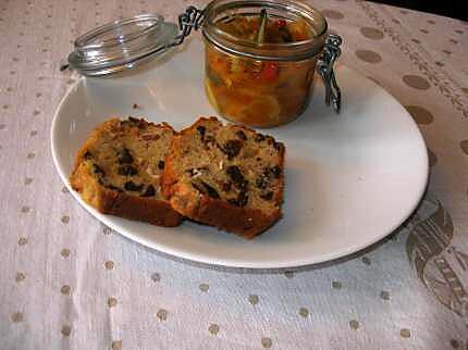 recette CAKE AUX PRUNEAUX ET LARDONS AVEC SA TERRINE DE LEGUMES