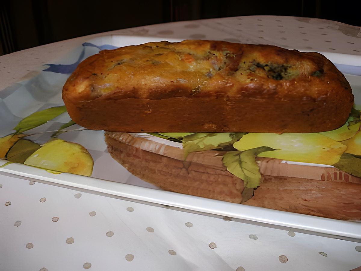 recette CAKE AUX PRUNEAUX ET LARDONS AVEC SA TERRINE DE LEGUMES