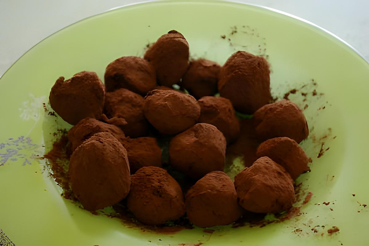 recette Truffe au chocolat ( 25 pièces environ )