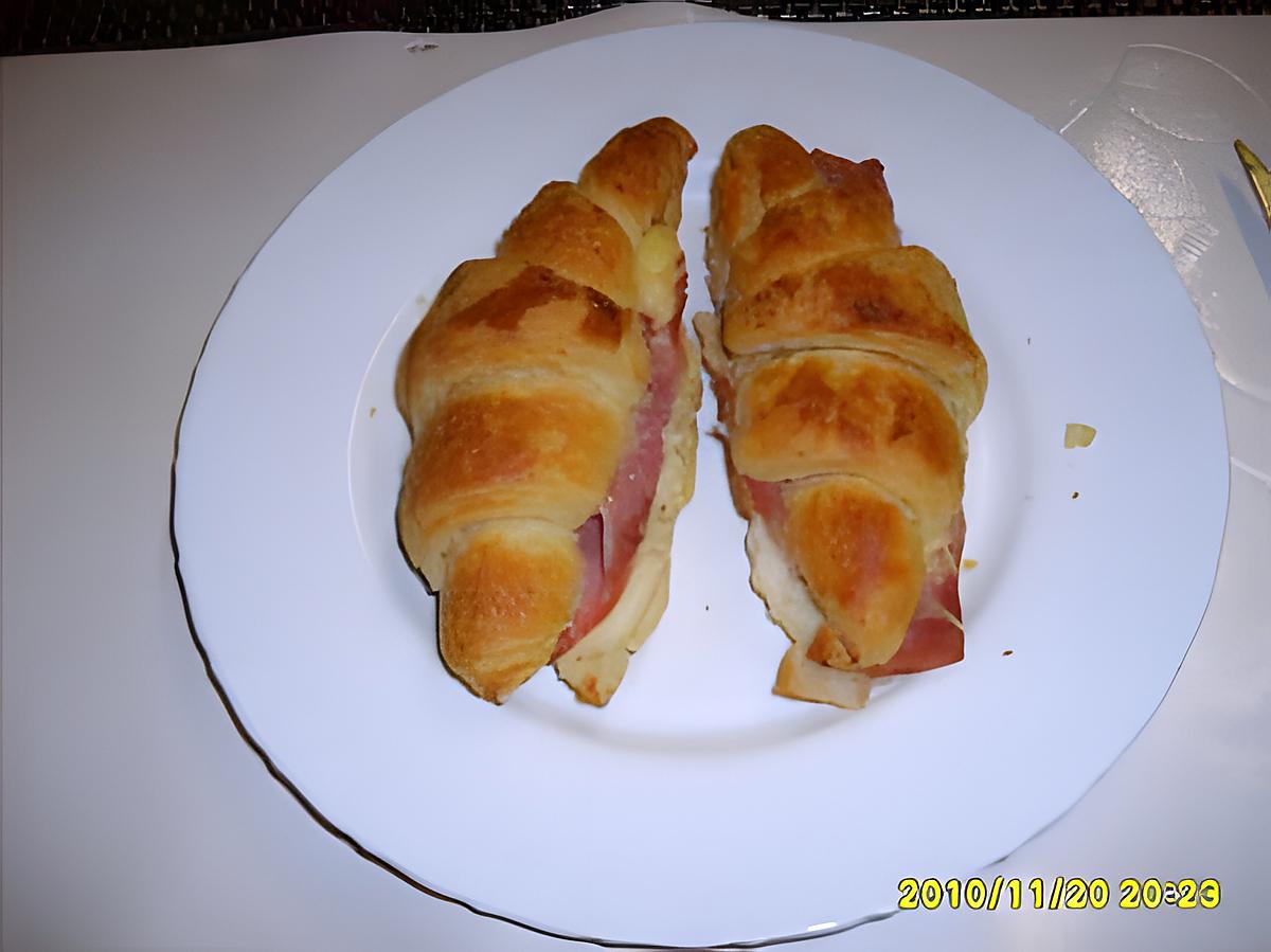 recette CROISSANTS AU JAMBON