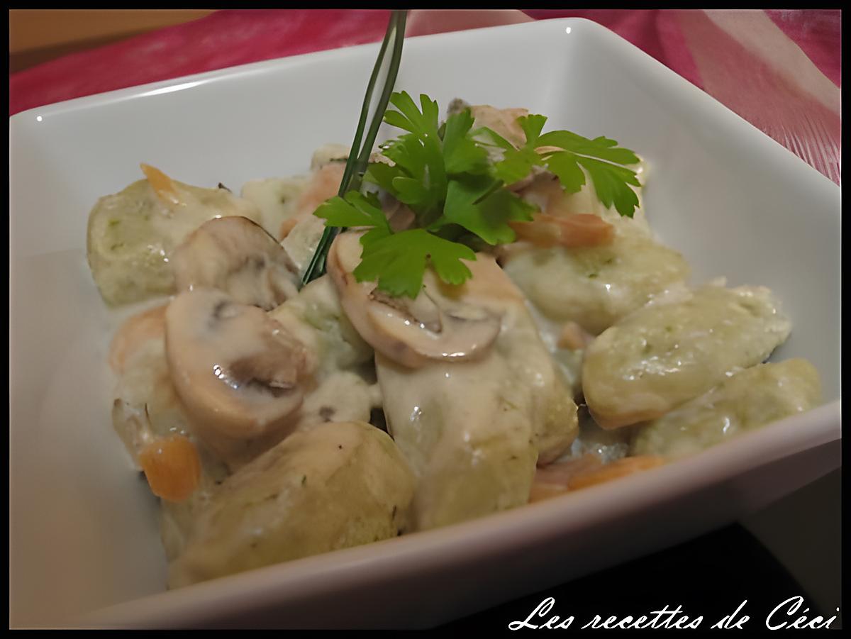 recette Gnocchi persillé aux champignons et saumon fumé, sauce gorgonzola