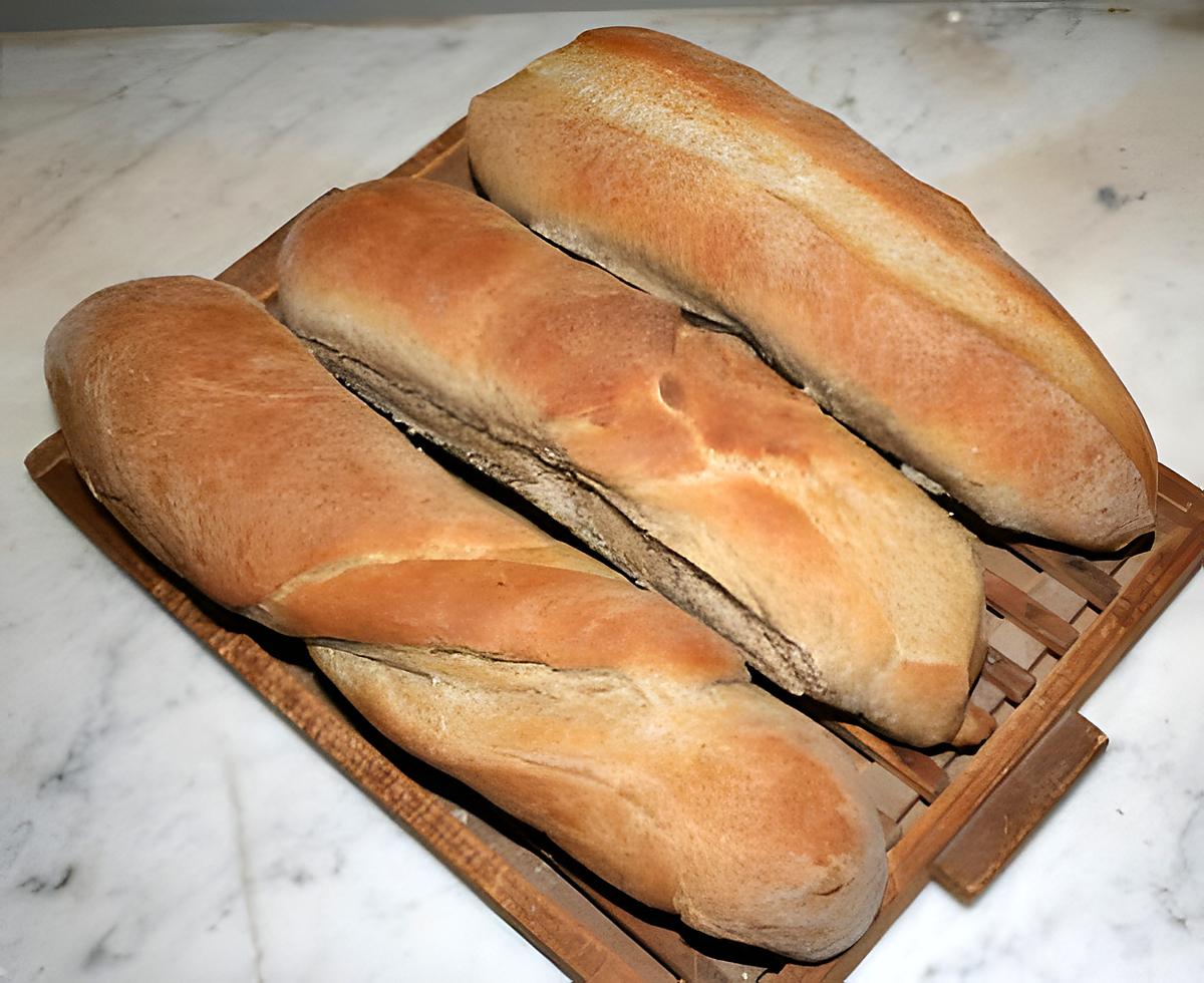 recette Pour le foie gras : Baguettes de seigle au lait briochées