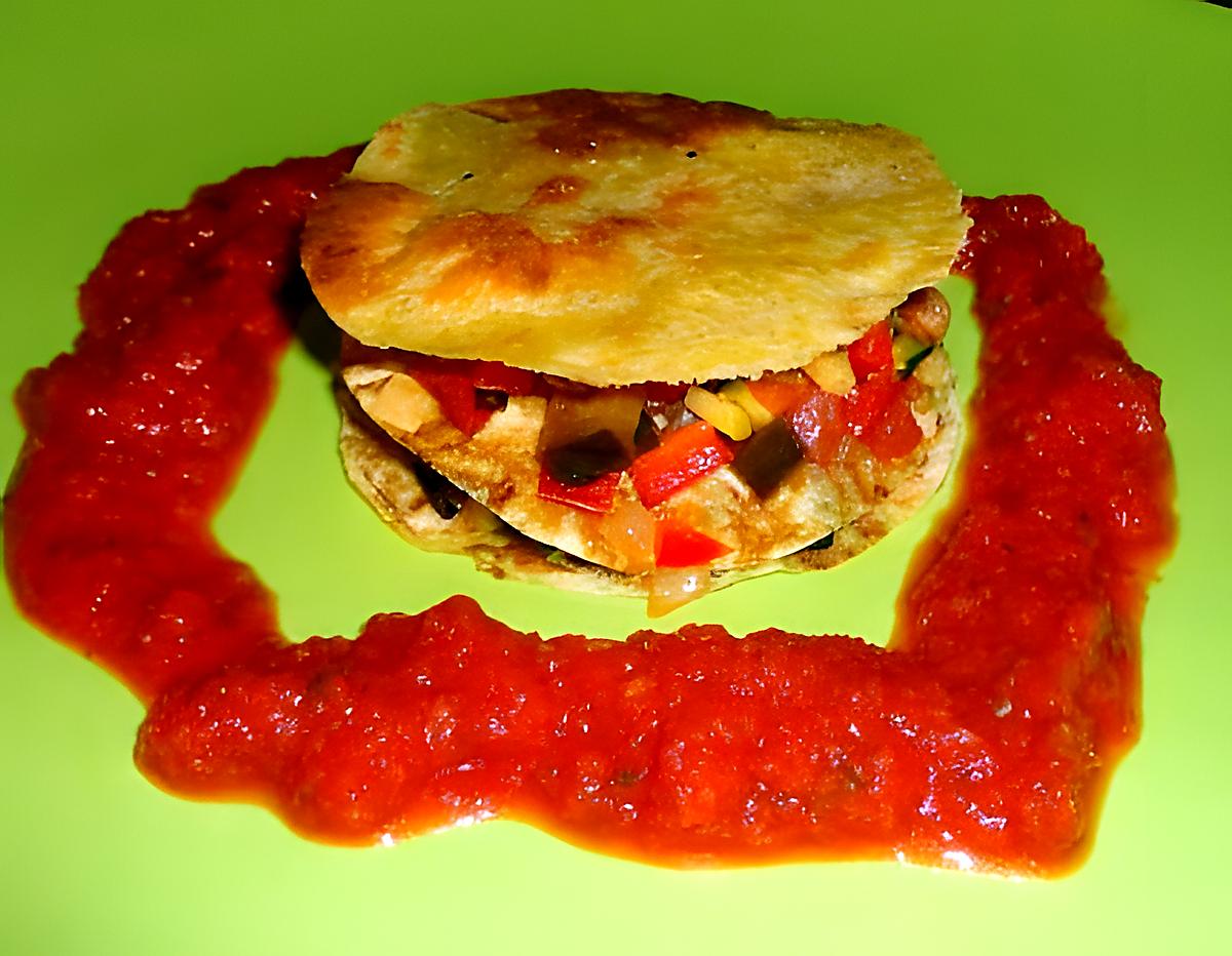 recette MILLEFEUILLE D’OMELETTE, LÉGUMES NIÇOIS ET COULIS DE TOMATE