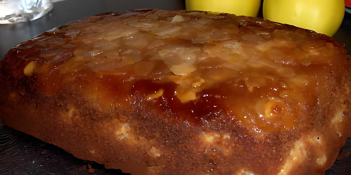 recette DELICIEUX GÂTEAU AUX AMANDES ET POMMES CONFITES