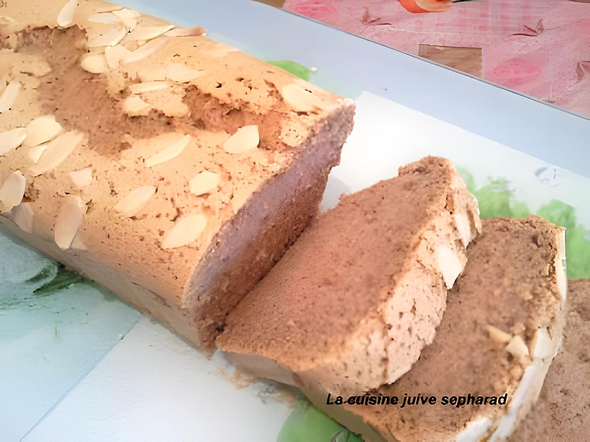 recette CAKE AU PRALIN