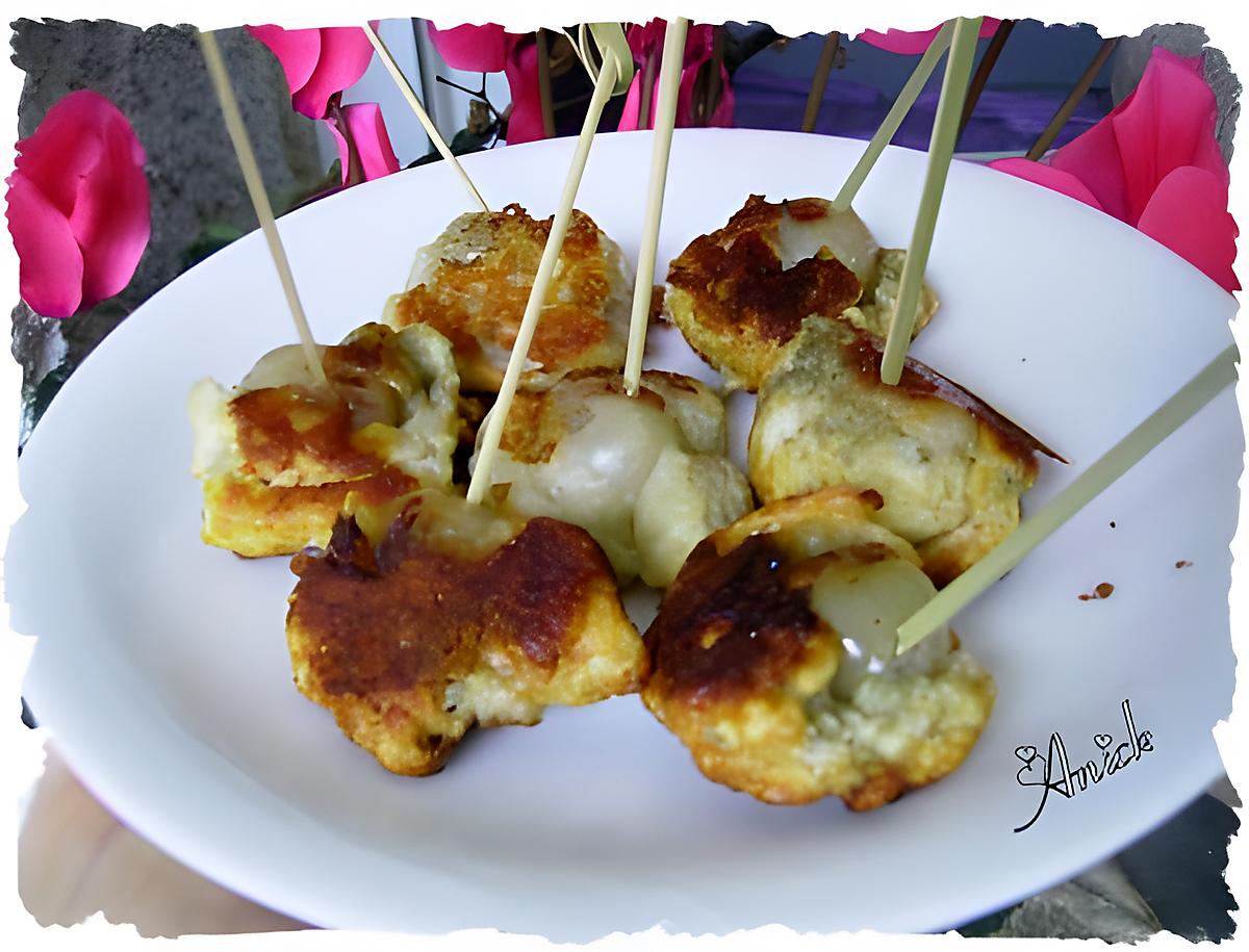 recette « Amuses bouches » Bouchées au roquefort et raisin