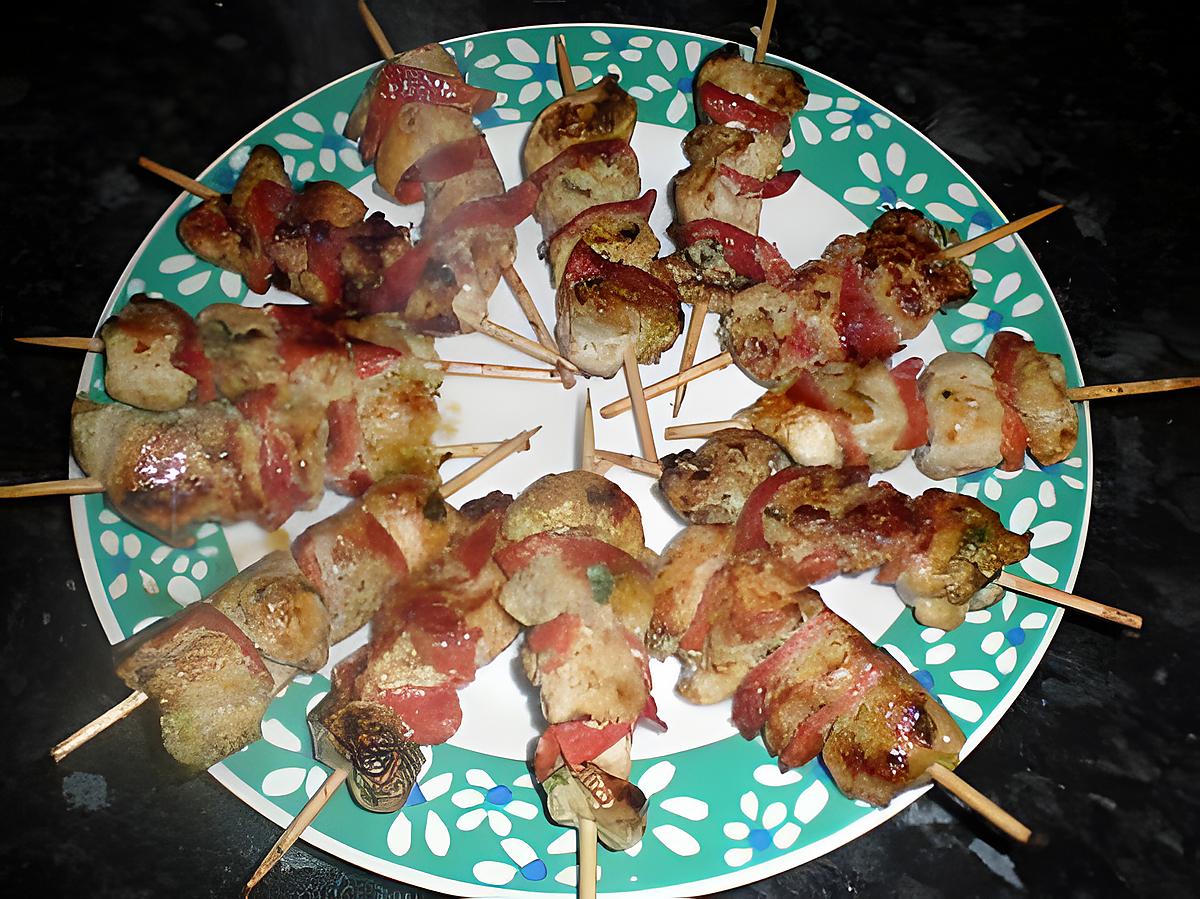 recette apéritif dinatore brochettes de poulet,piovron rouge