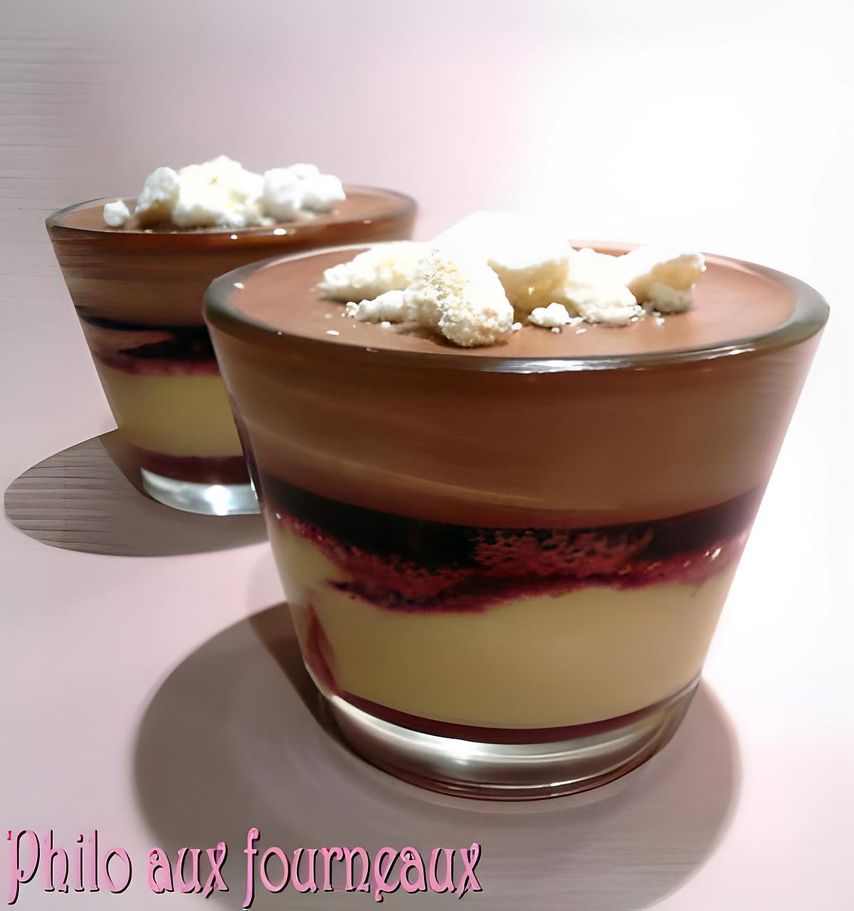 recette Verrine de crème brûlée, confit de fruits rouges & mousse au chocolat sans oeufs