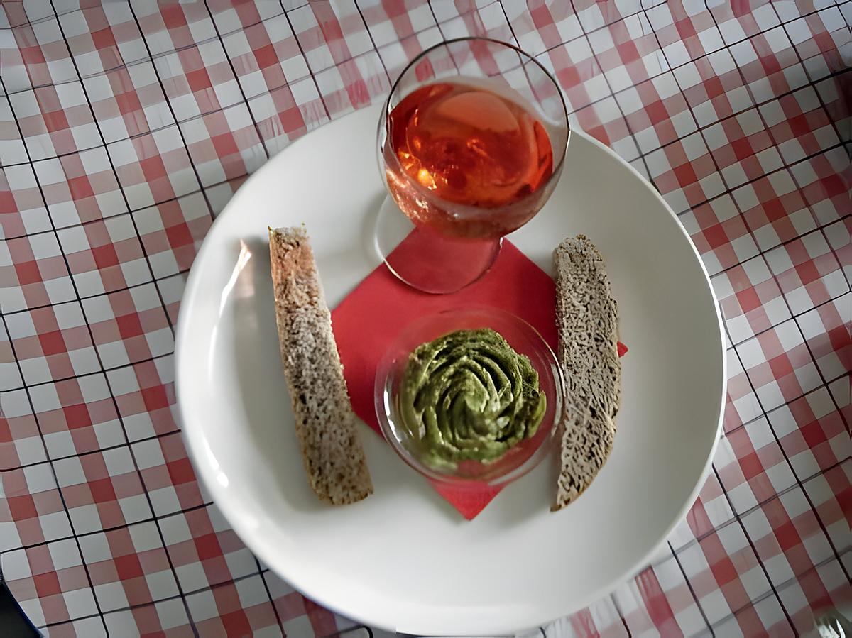 recette "GUACAMOL aux avocats et a la moutarde de BASILIC"