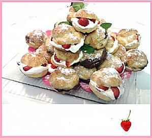 recette Piéce montée choux chantilly et fraises nappé de chocolat