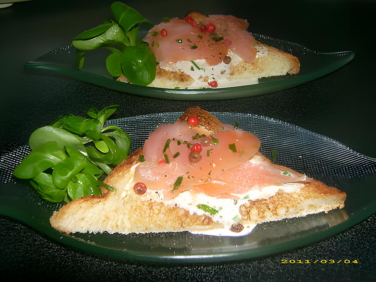 recette crostinis au saumon et à la crème de curry