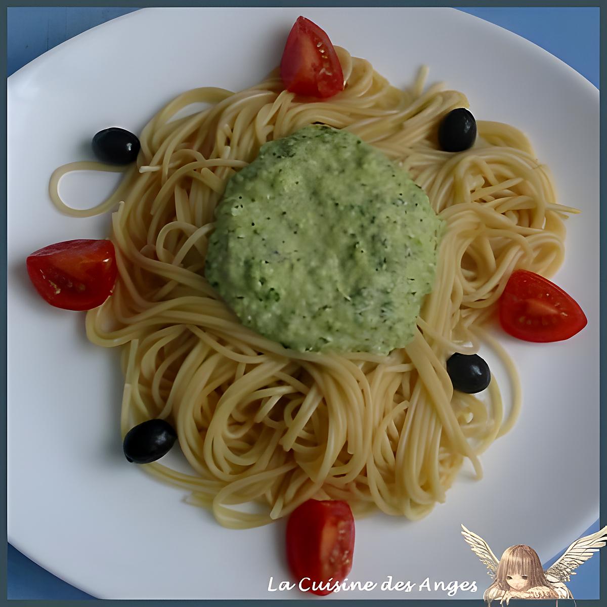 recette Spaghettis à la Crème de Courgette au Parmesan et aux Noisettes