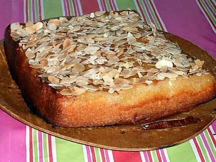 recette Gâteau renversé aux amandes et aux abricots