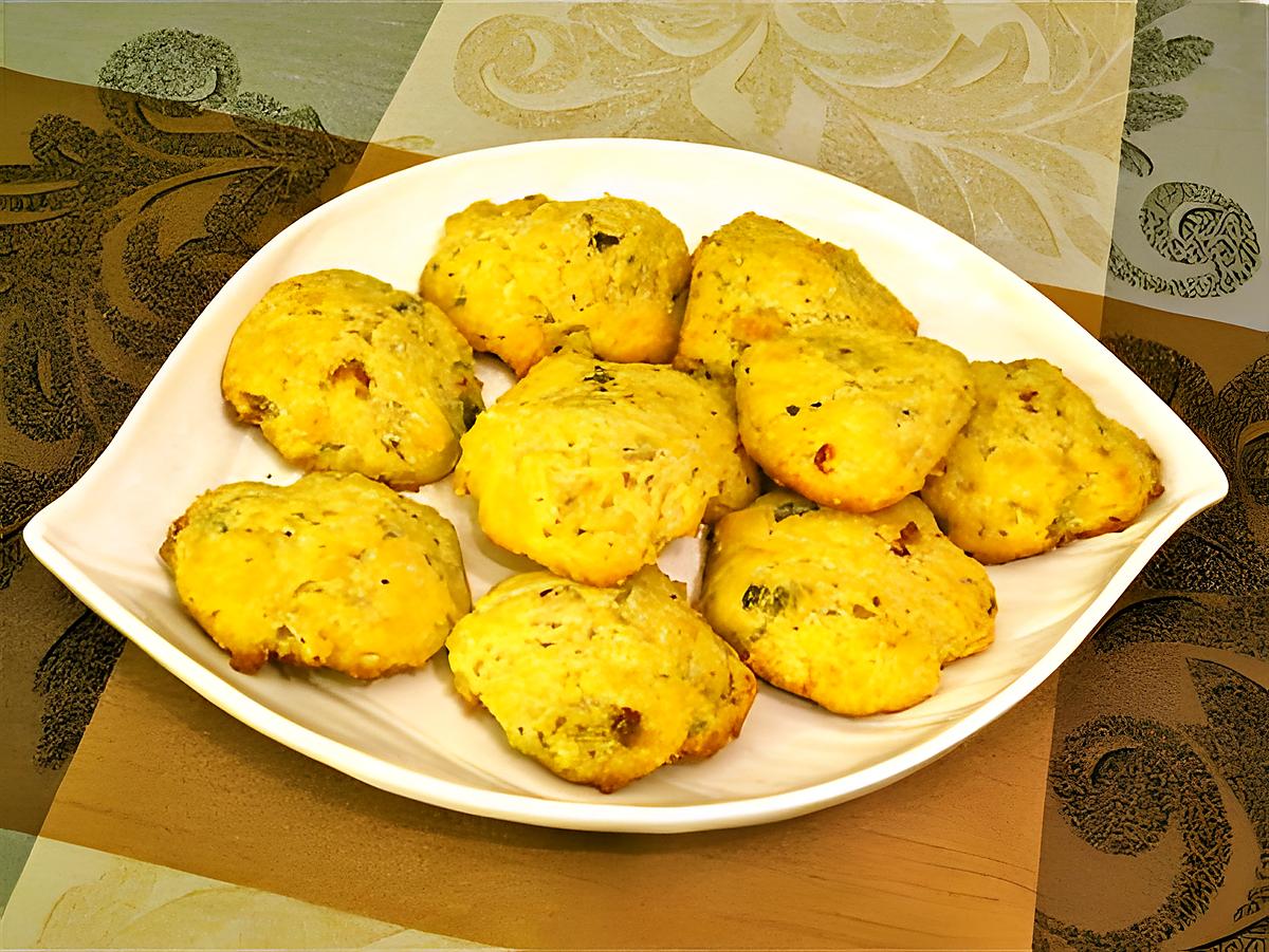 recette COOKIES AU ROQUEFORT ET AUX NOISETTES