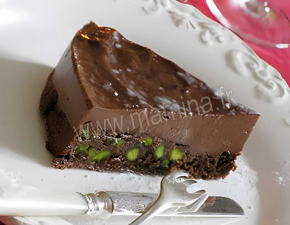 GATEAU AU CHOCOLAT ET AUX PISTACHES