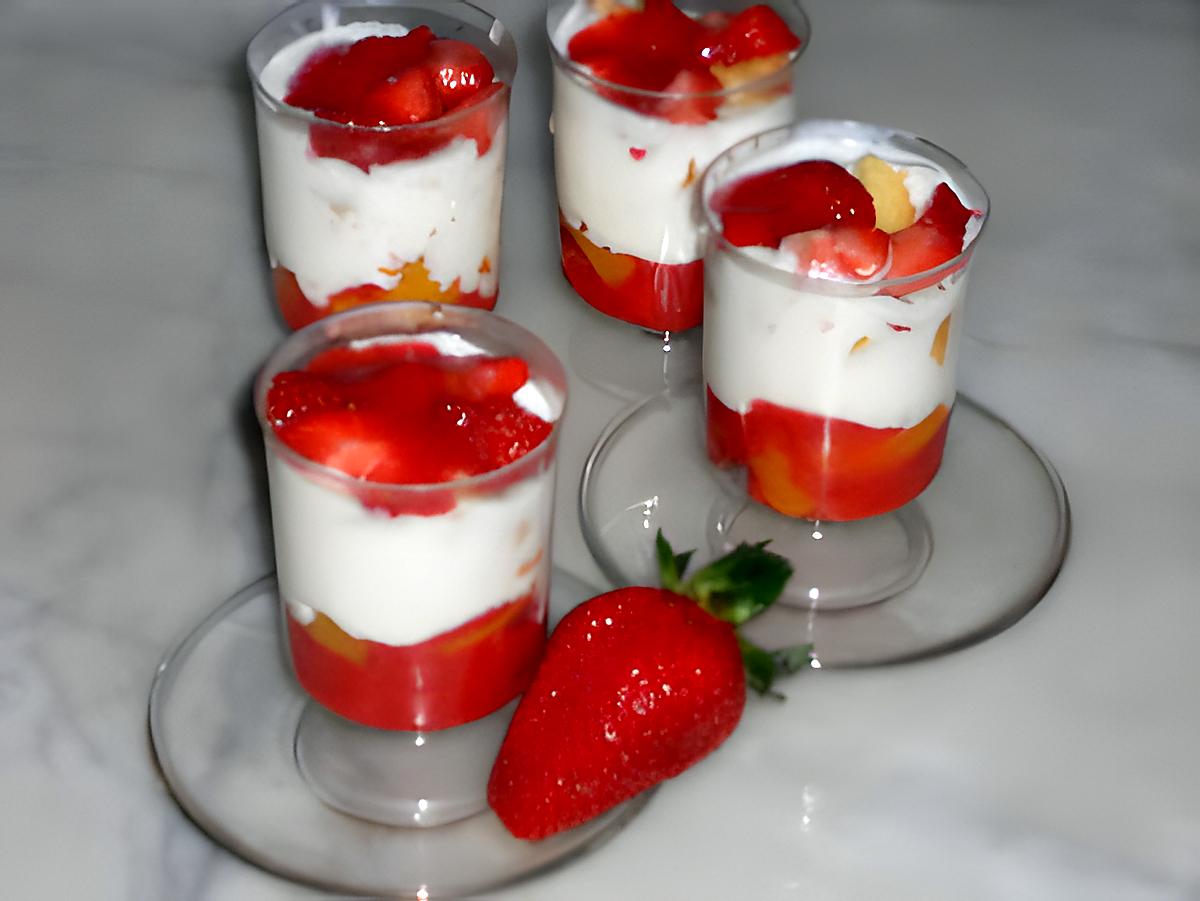 recette CREME°DE°MASCARPONE°FRAISES°ET°BANANE