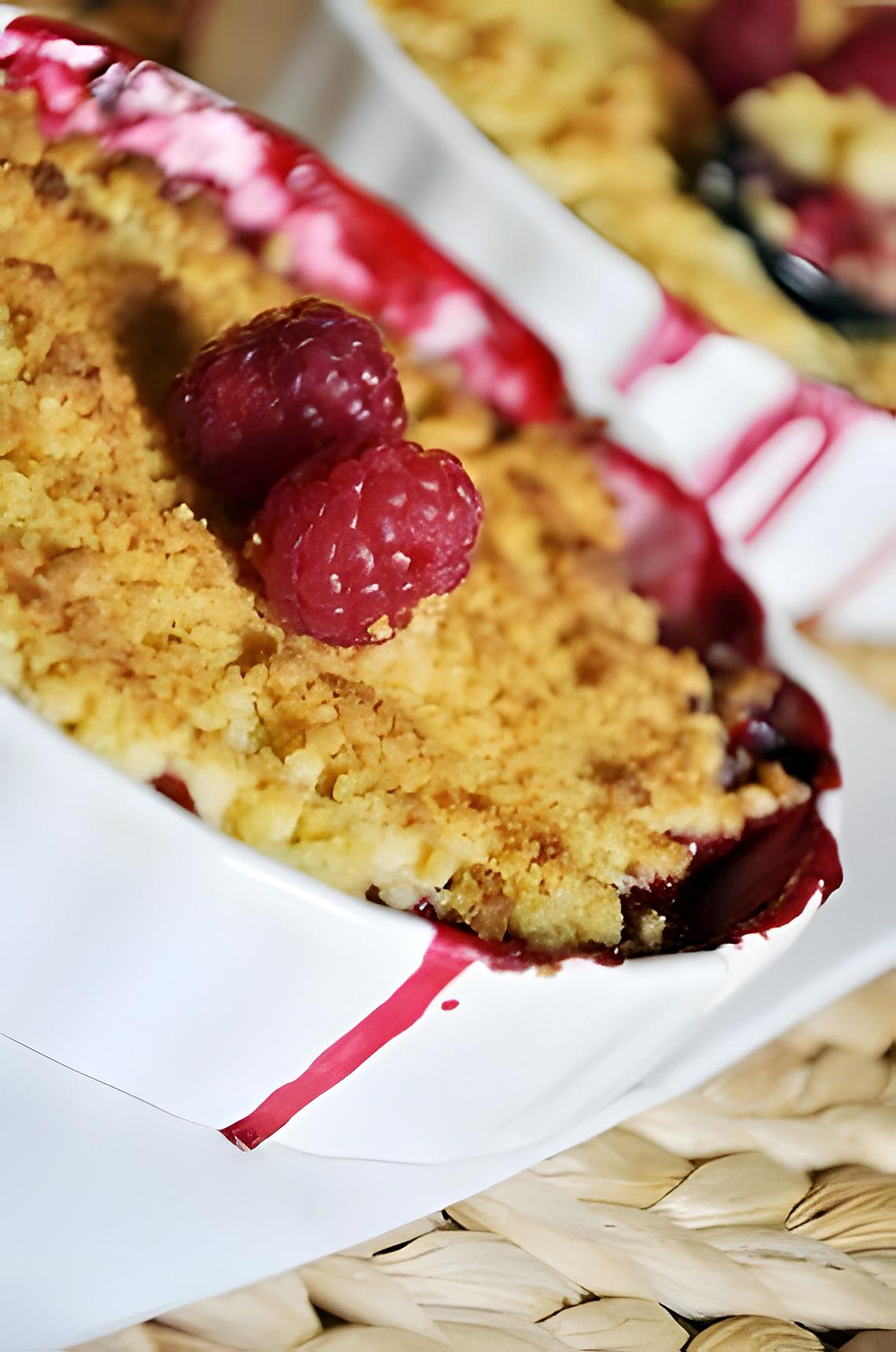 recette Crumbles individuels aux framboises et amandes