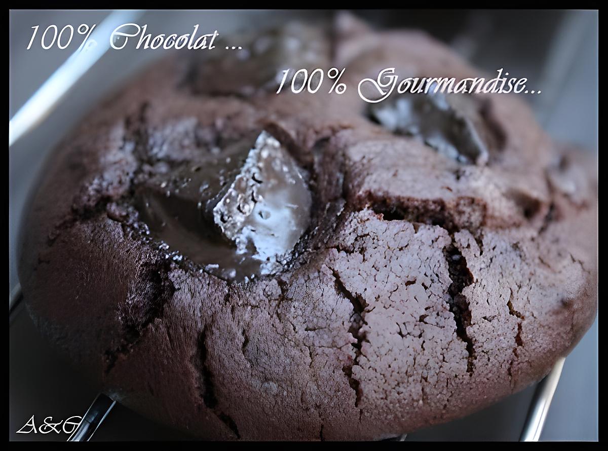 recette **Cookies tout chocolat outrageusement délicieux nommés aussi "outrageous"**
