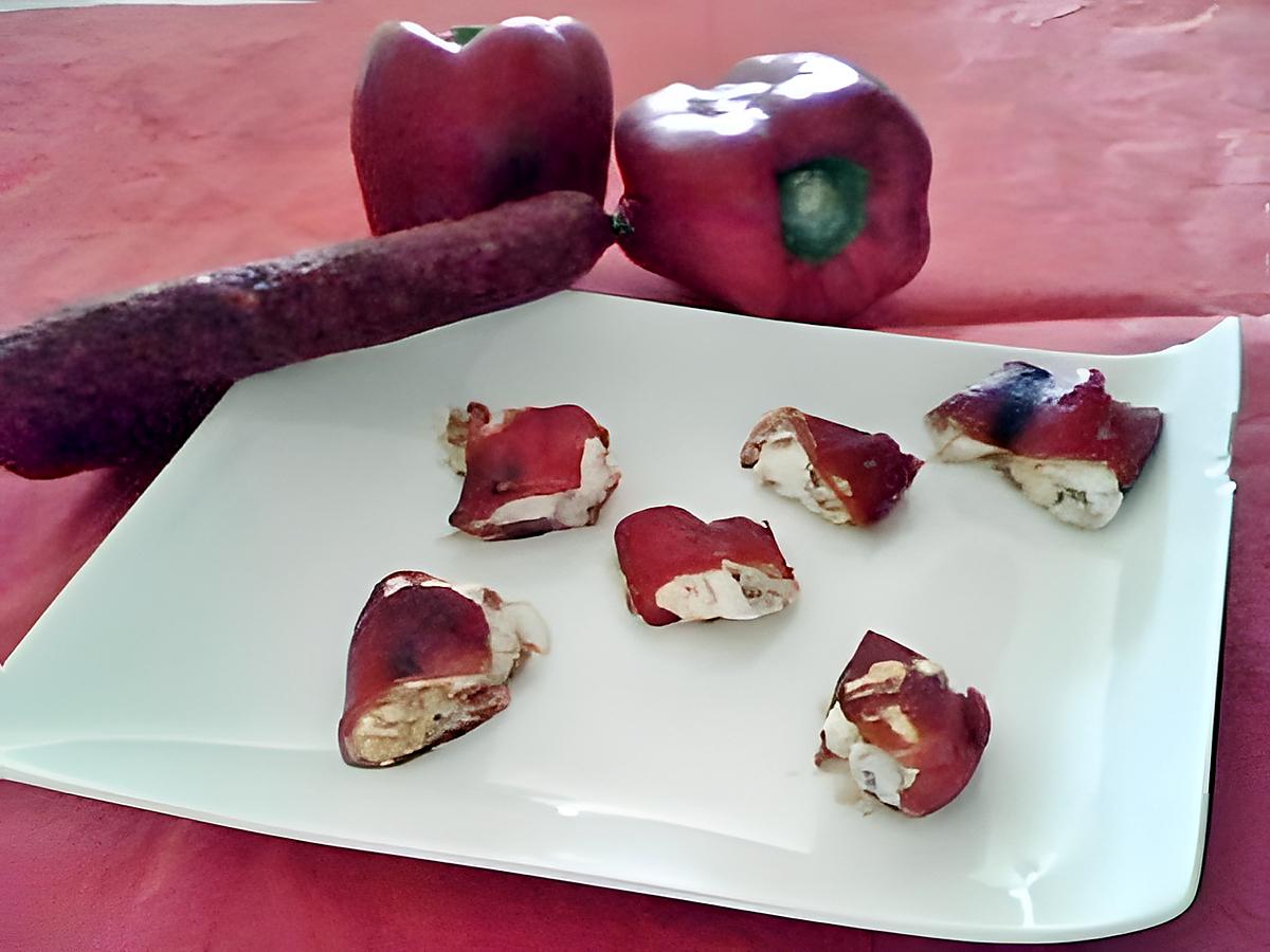 recette Tapas espagnole 'canellonnis de poivrons farci au chevre frais et chorizo '