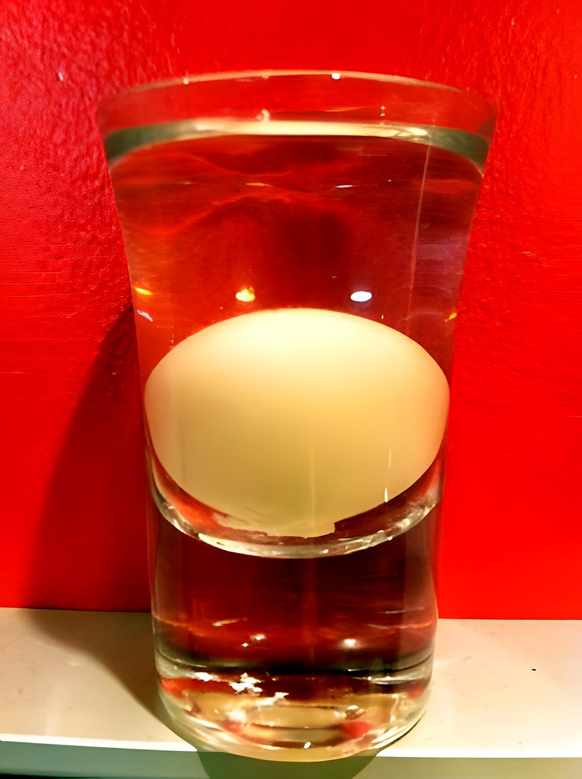 recette Cuisine moléculaire: Sphère de crème à la liqueur de caramel, vodka