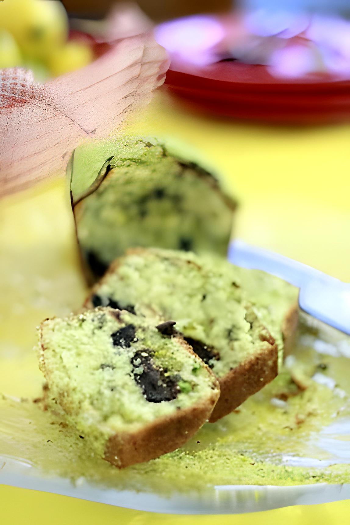 recette Cake pistaches et gros carrés de chocolat