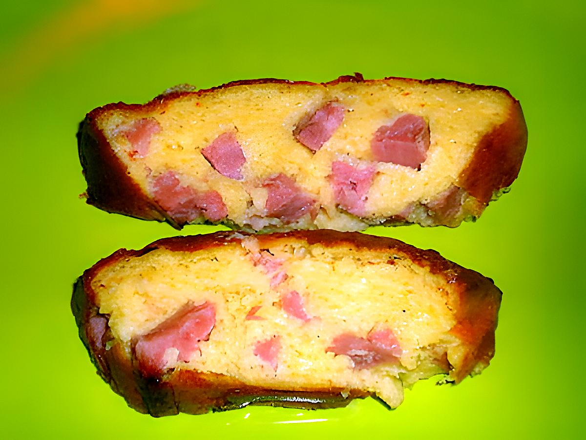 recette CAKE AU GOUDA ET JAMBONNEAU