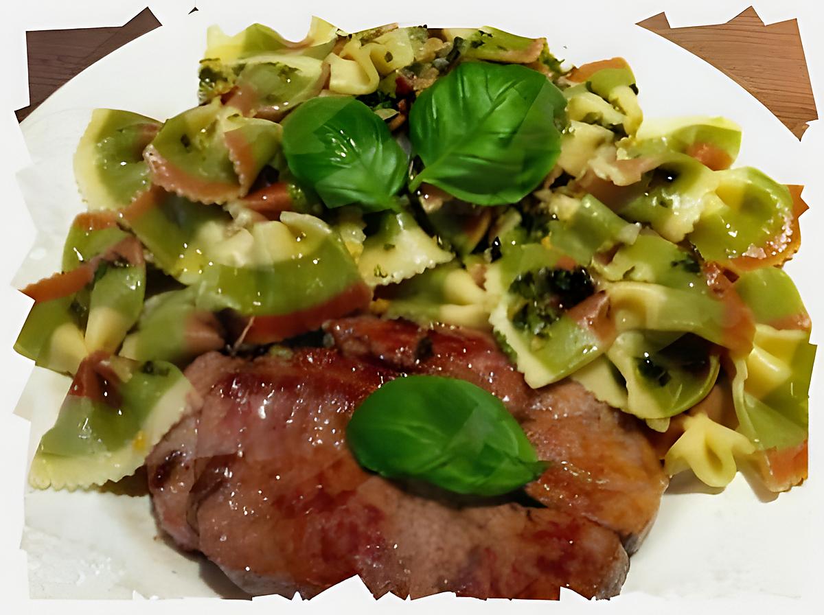 recette Tranche de gigot et farfallone au pesto.