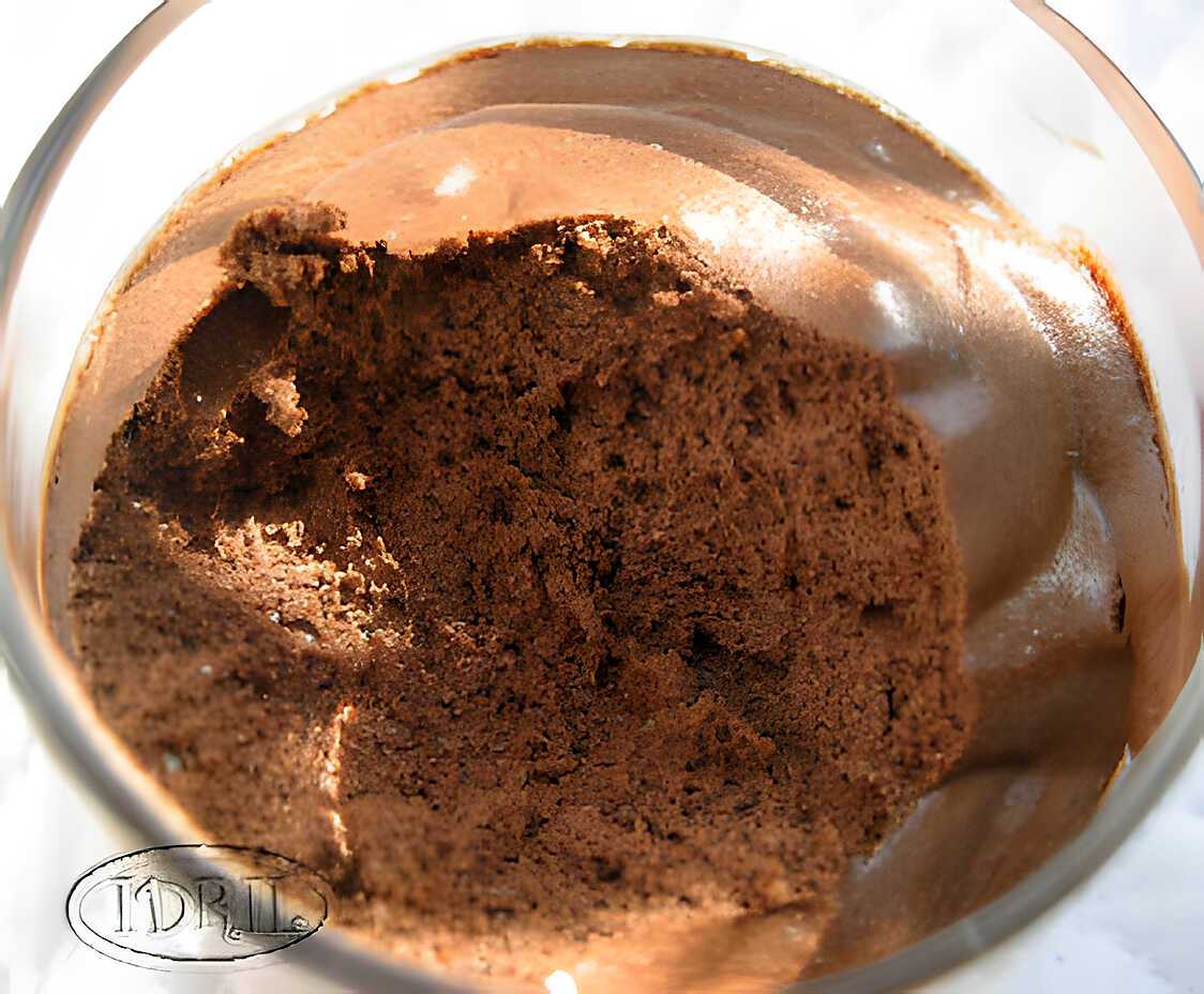 Recette de MOUSSE AU CHOCOLAT DE PIERRE JEAN