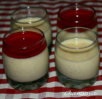 recette Panna cotta vanillée et son coulis de fraises