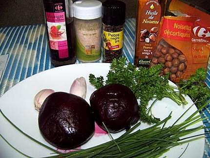 recette Tartare de betteraves aux noisettes, sauce verte