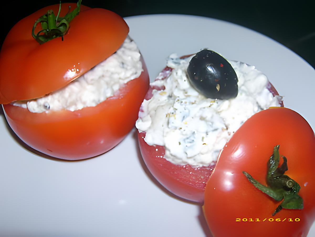 recette tomates aux deux chèvres et aux olives