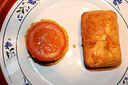 recette Petit pain au saumon avec son cercle de semoule-tomate