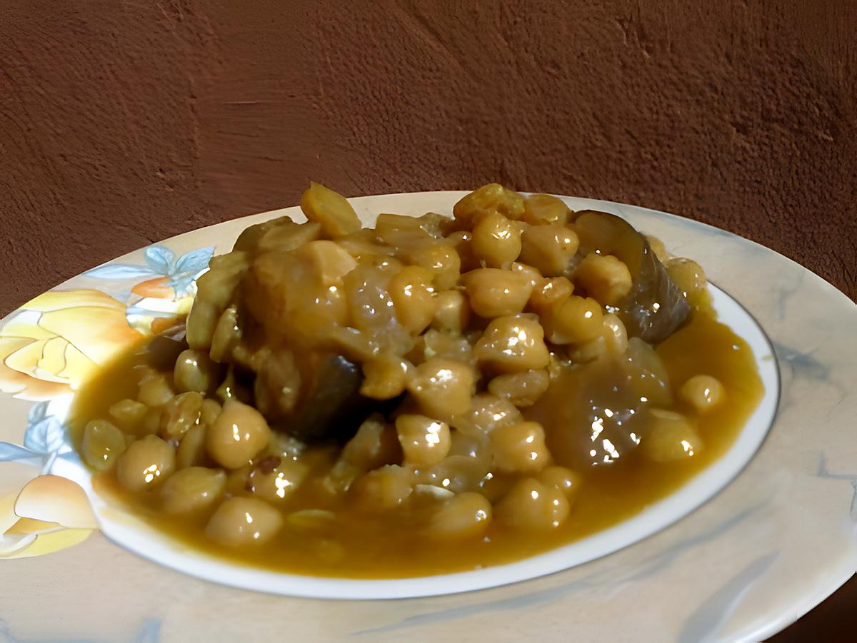 recette "Hargma" ou pieds de veau aux pois chiches et raisins secs (spécialité Marocaine)