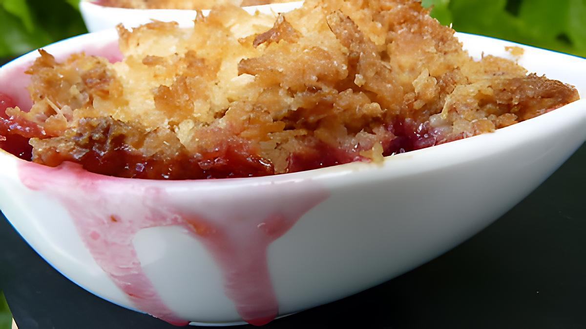 recette Cerises caramélisées et son crumble croquant coco