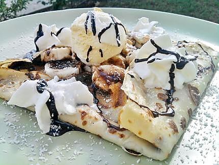 recette Crépes à la banane coulis de chocolat et noix de coco