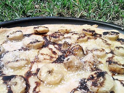 recette Pizza sucré banane noix de coco et chocolat