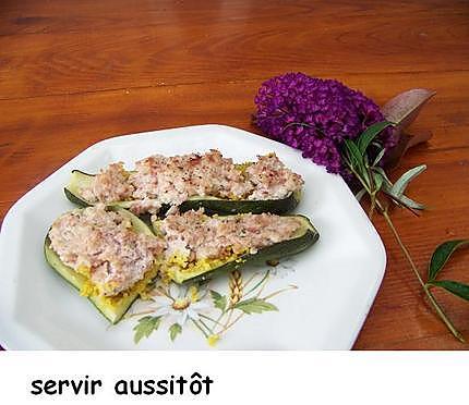 recette Courgettes farcies au jambon ,boursin et couscous parfumé