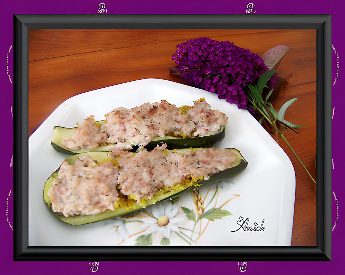 recette Courgettes farcies au jambon ,boursin et couscous parfumé