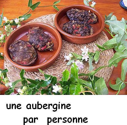 recette Aubergines  farcies au poivron rouge et  olives noires