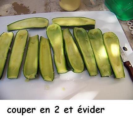 recette Hot dog de courgettes aux saucisses cocktail